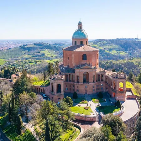 Matildeland Centro Storico - Via Indipendenza