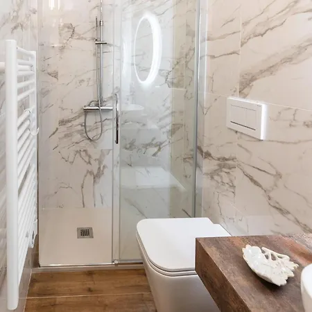 Matildeland Centro Storico - Via Indipendenza * Bologne