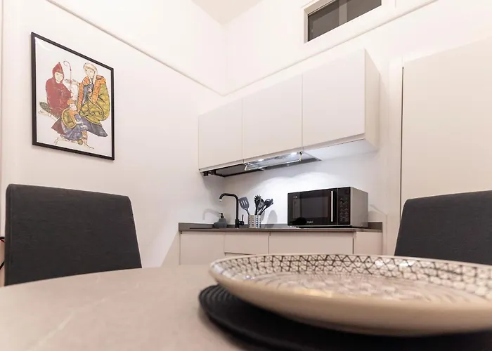 Matildeland Centro Storico - Via Indipendenza Μπολόνια